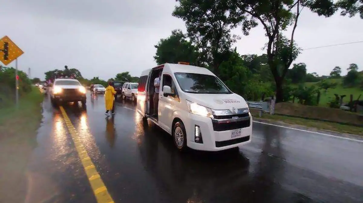 Elementos del INM detienen a 60 migrantes en Chiapas